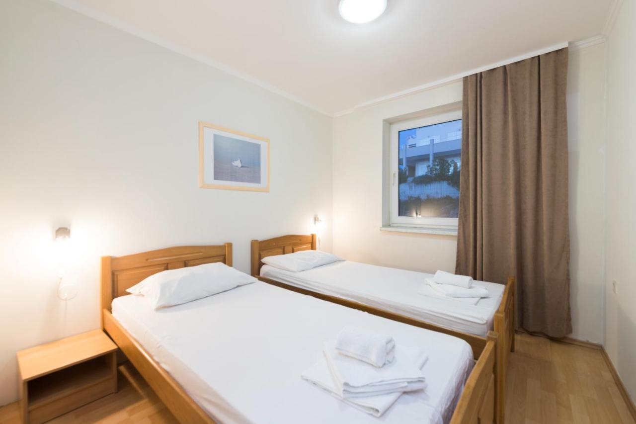Hotel Rooms Roccia Novigrad  Bagian luar foto
