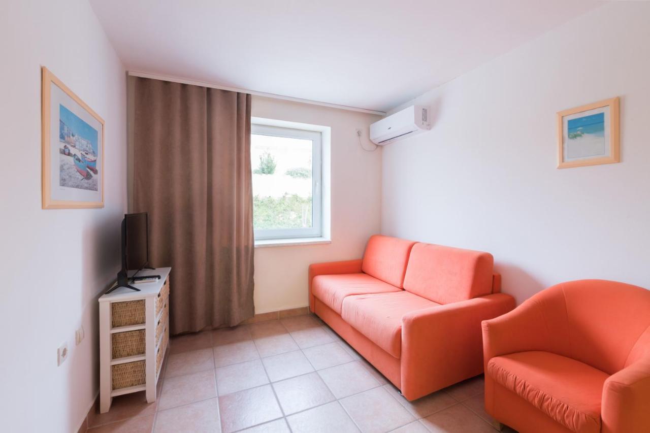 Hotel Rooms Roccia Novigrad  Bagian luar foto