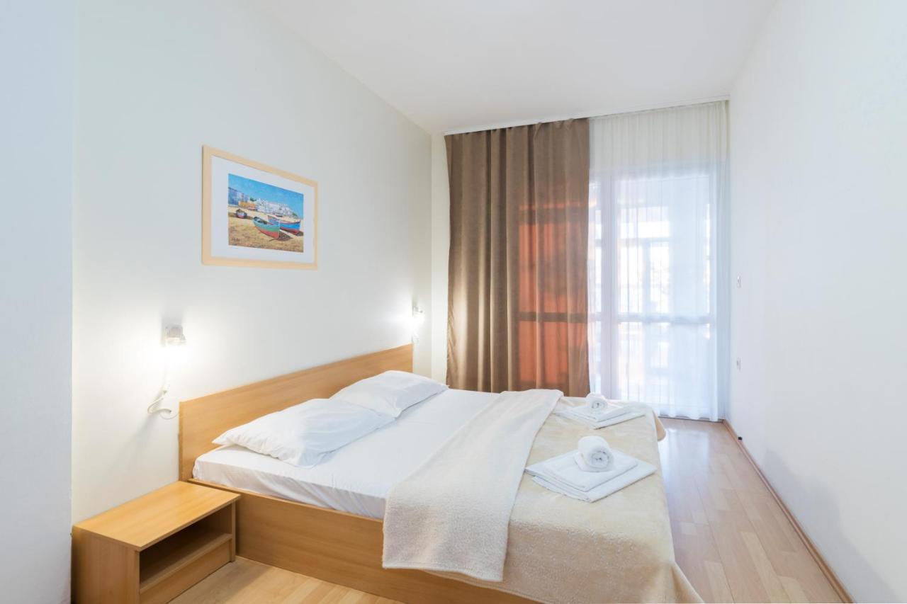 Hotel Rooms Roccia Novigrad  Bagian luar foto